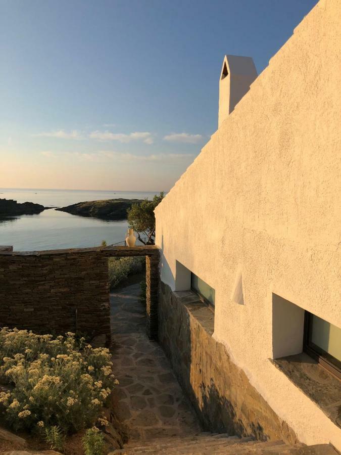 Casa Del Capitan Villa Кадакес Екстериор снимка